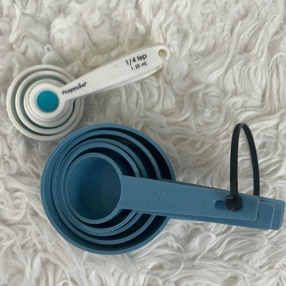 Blue and White Measuring Cup and Spoon Set